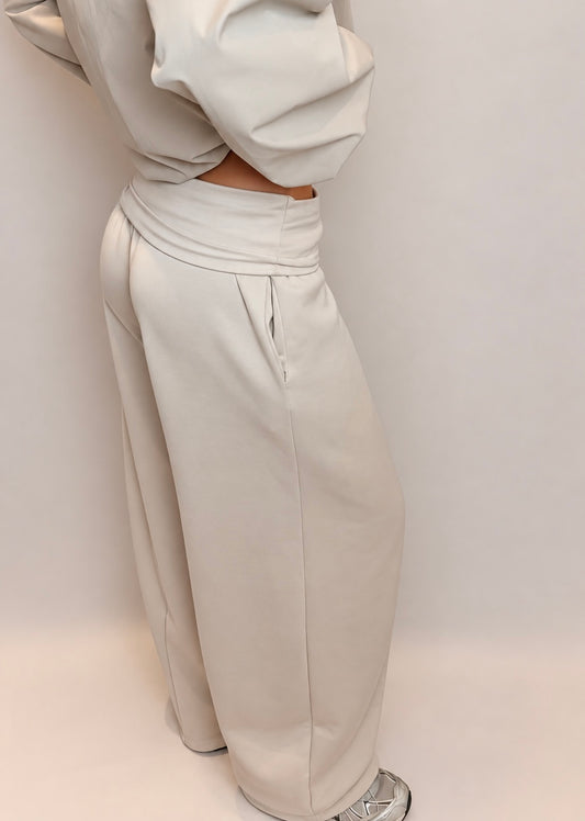 The Tia Jogger - Beige