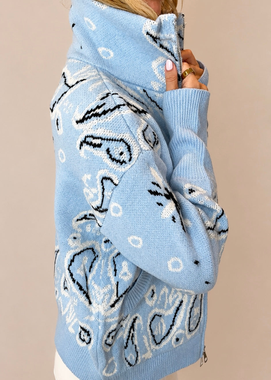 The Paisley Zip - Sky Blue